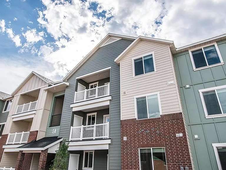 TRAIL HOLLOW APARTMENTS — Photo 38