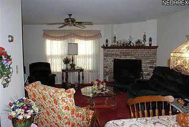 3rd image of 3820 Northwoods Ct NE