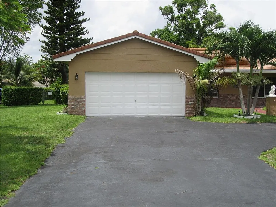 4100 NW 110th Ave #A
