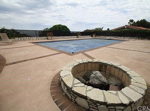 5th image of 28975 Palos Verdes Dr E