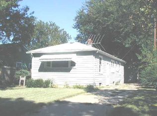 1948 S Volutsia St, Wichita, KS 67211