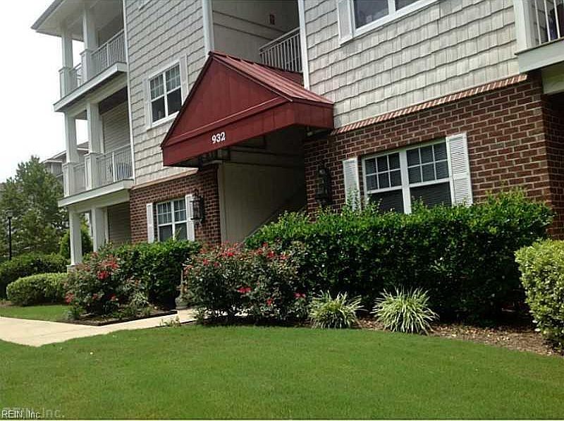 1st image of 932 Southmoor Dr Unit 307