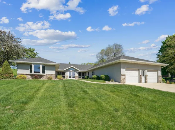 2090 Knollwood Dr, Fairmont, MN 56031
