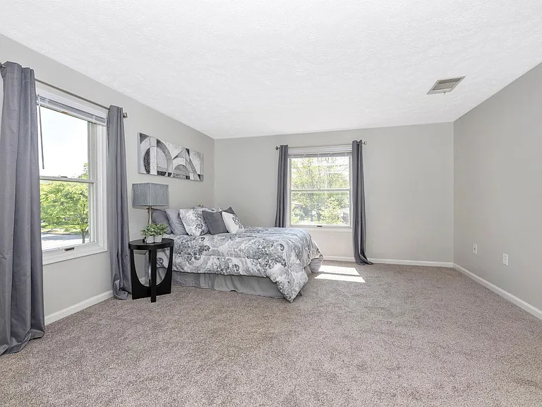 802 Stratford Way #K — Photo 30