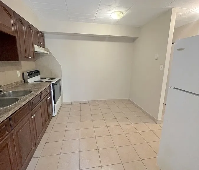 3552 Peter St #110 — Photo 6