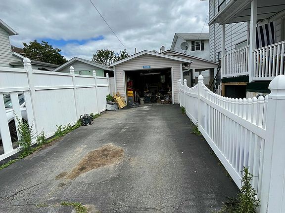 5th image of 622-624 S Main Ave