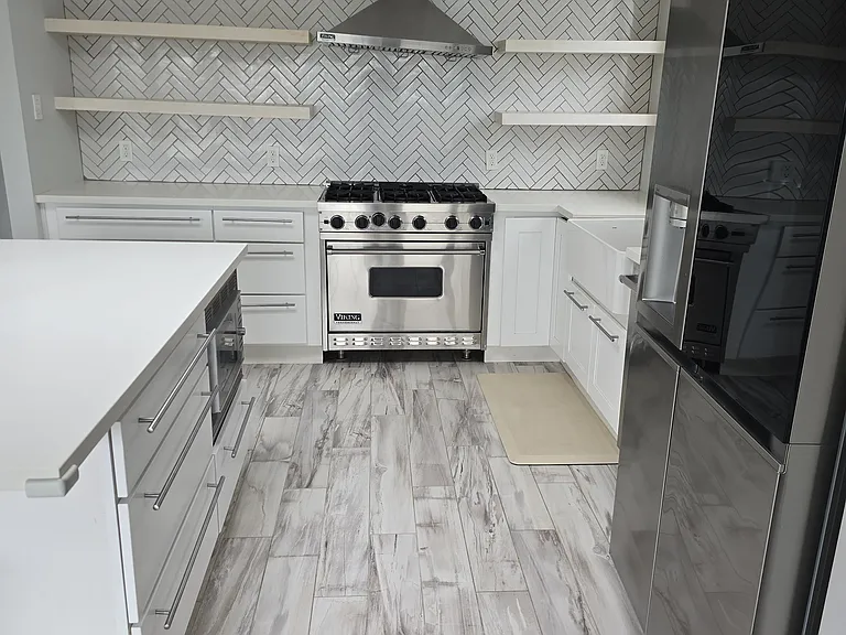 2 Alpine Ave — Photo 8
