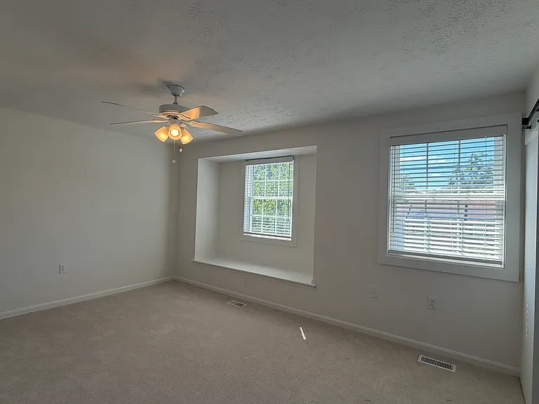 19517 White Saddle Dr — Photo 21
