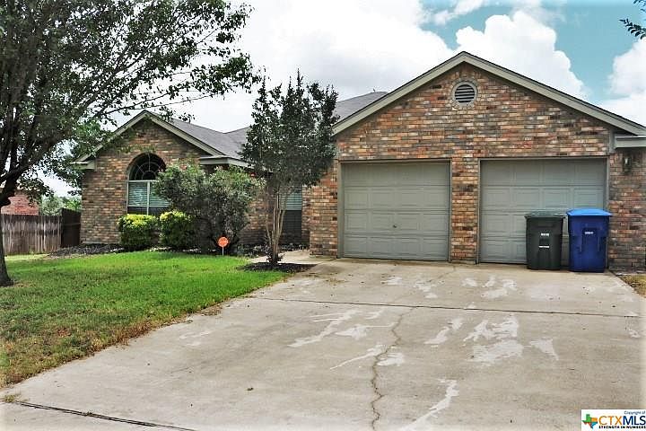 1st image of 2601 Lindsey Dr