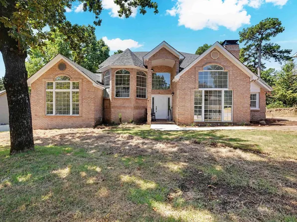 802 Loyola Dr, Little Rock, AR 72211