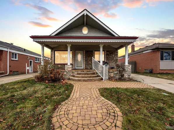 5336 Westpoint St, Dearborn Heights, MI 48125