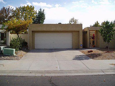 3rd image of 4912 Casa Del Oso NE