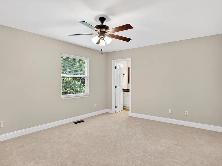 1109 Maple Tree Ln — Photo 19