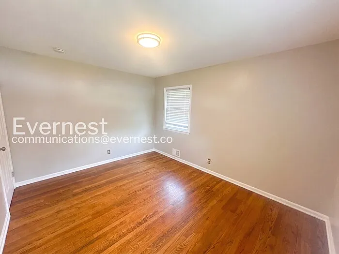 6100 E 109th St — Photo 15