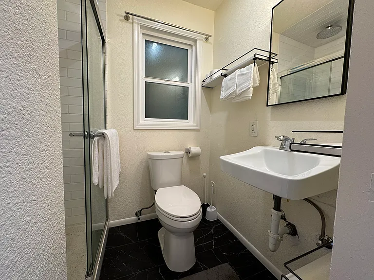 1910 Malano Ct — Photo 20