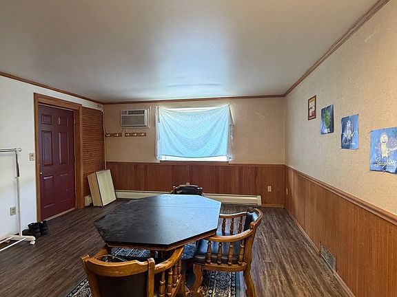 2nd image of 760 Valley Rd #8