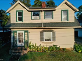 910 Fairview Ave, Millersburg, OH 44654