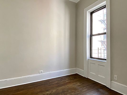 3rd image of 191 Claremont Ave APT 55