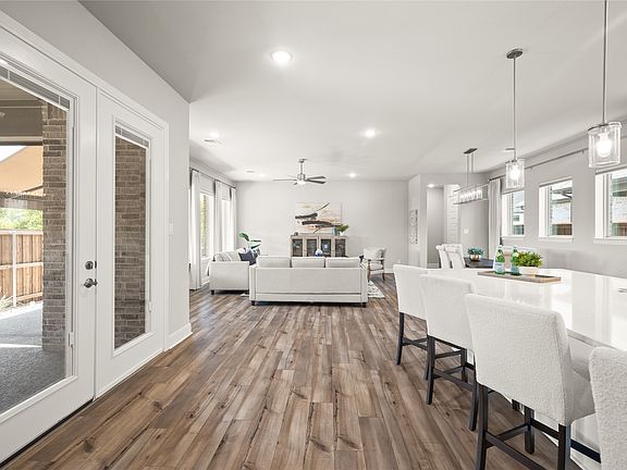 5th image of 4800 Cypress Thorn Dr