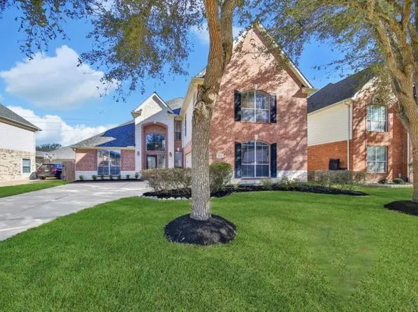 3615 Emerald Bay Ln, Sugar Land, TX 77498