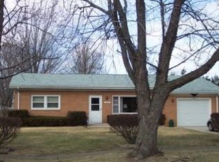 316 E Division Rd, Demotte, IN 46310