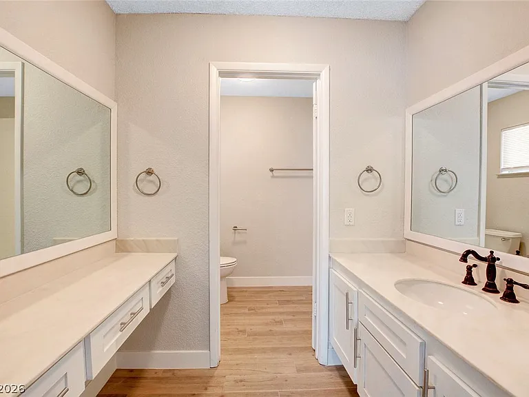 1784 Crest Ave — Photo 18