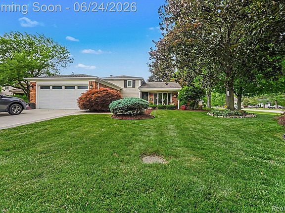3rd image of 5997 Marble Dr