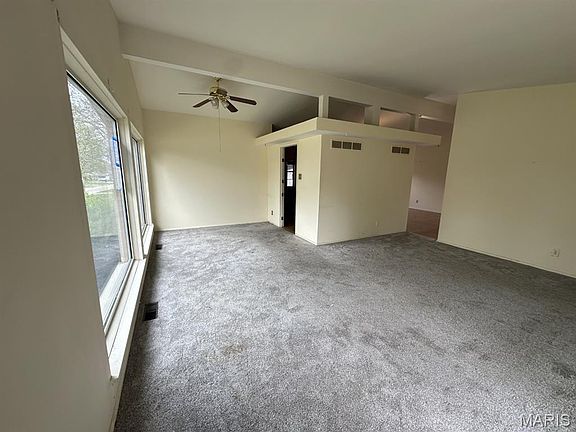 4th image of 520 Bahia Dr