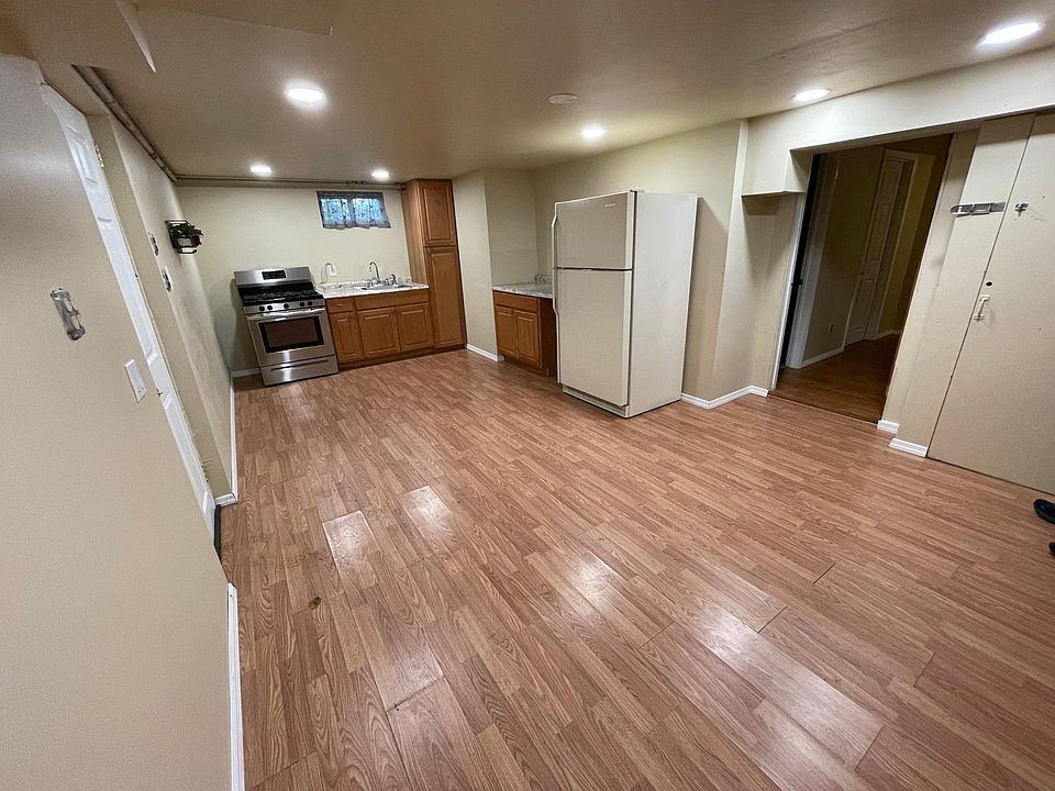 1st image of 38 Kingsley Dr #Basement