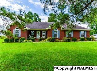 65 Newton Rd, Hartselle, AL 35640