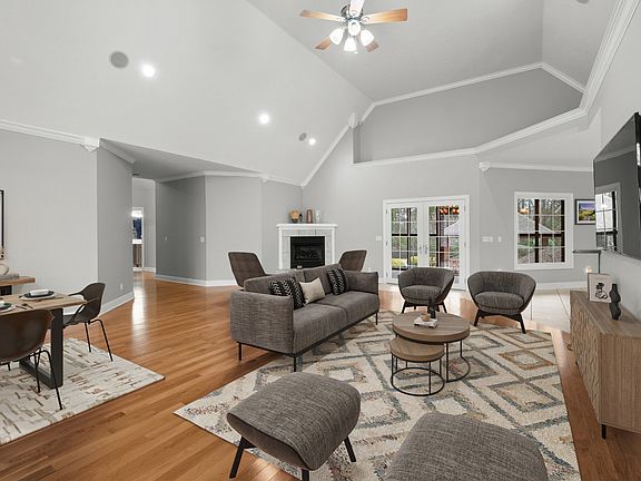 2nd image of 63 Fawn Ln