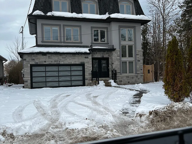 602 Lake Dr S — Photo 28