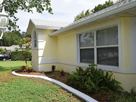 3rd image of 30 Parkview Ln