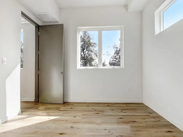5407 Huntington Dr N #1 — Photo 11