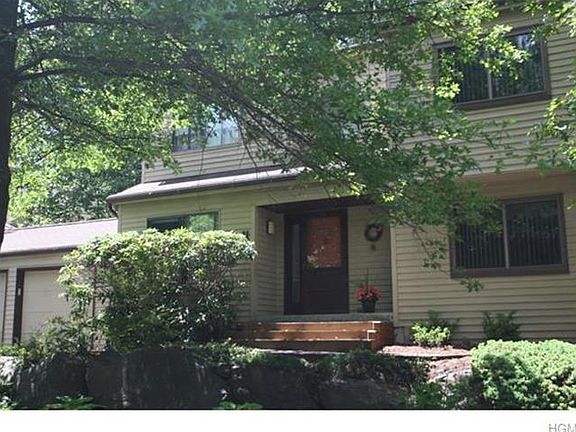 2nd image of 11 Linden Dr