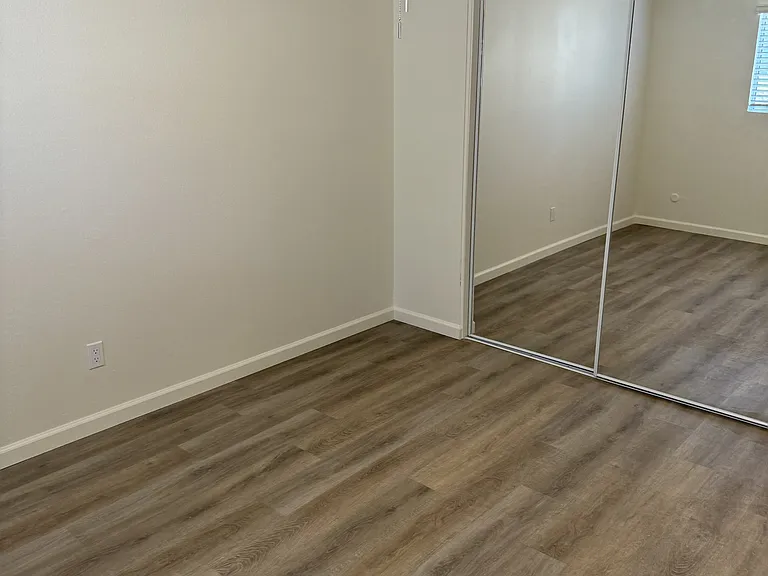 Vista del Sol Apartments — Photo 5
