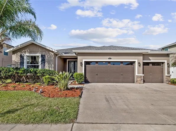 5453 Suncatcher Dr, Wesley Chapel, FL 33545