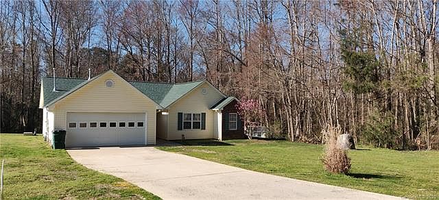1st image of 375 Nestlewood Ln