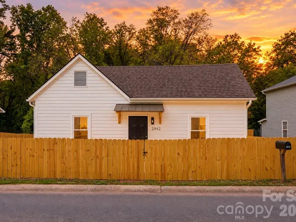 2942 Reid Ave, Charlotte, NC 28208