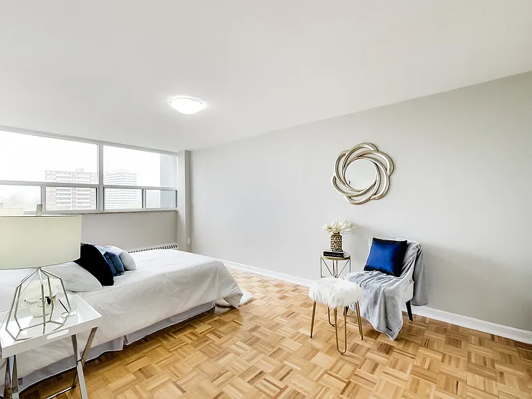 6000 Bathurst St — Photo 38