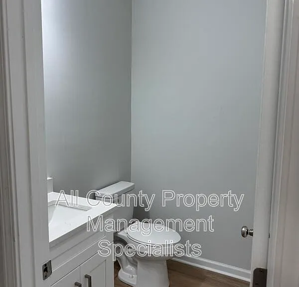 5111 Spalding Ave — Photo 6