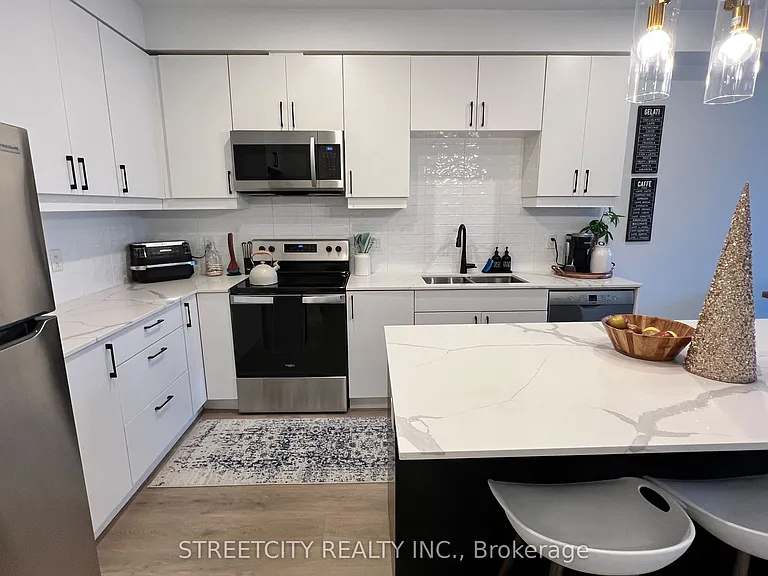 3900 Savoy St E #31 — Photo 21