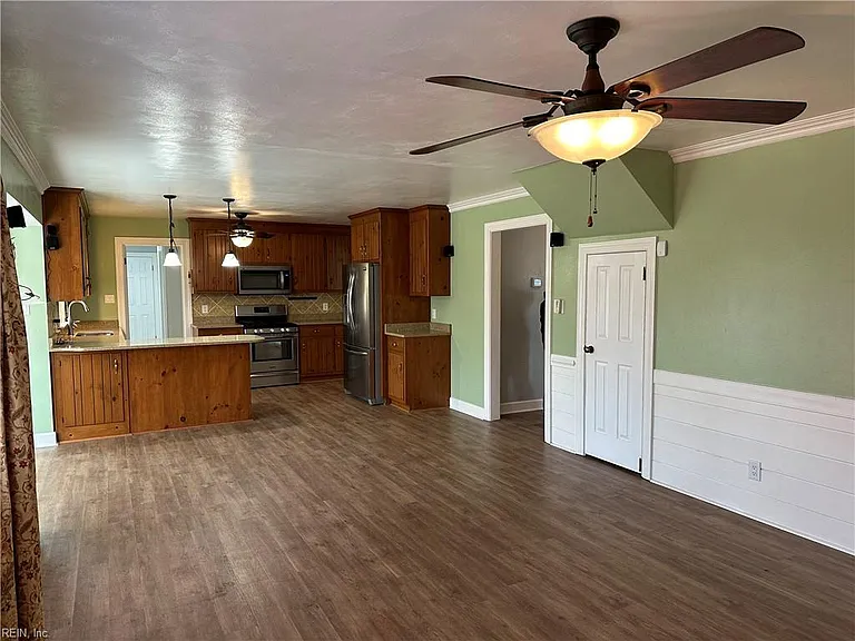 1704 Eagle Hill Dr — Photo 8