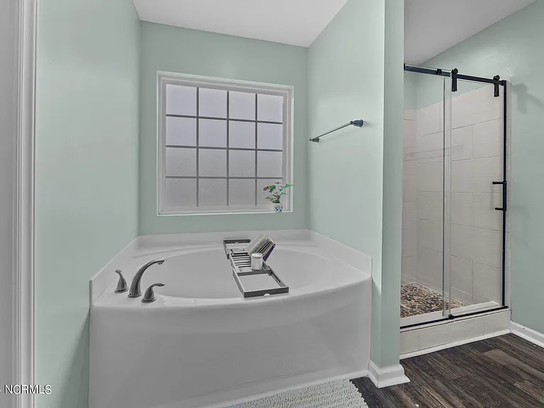411 Palisades Way — Photo 38
