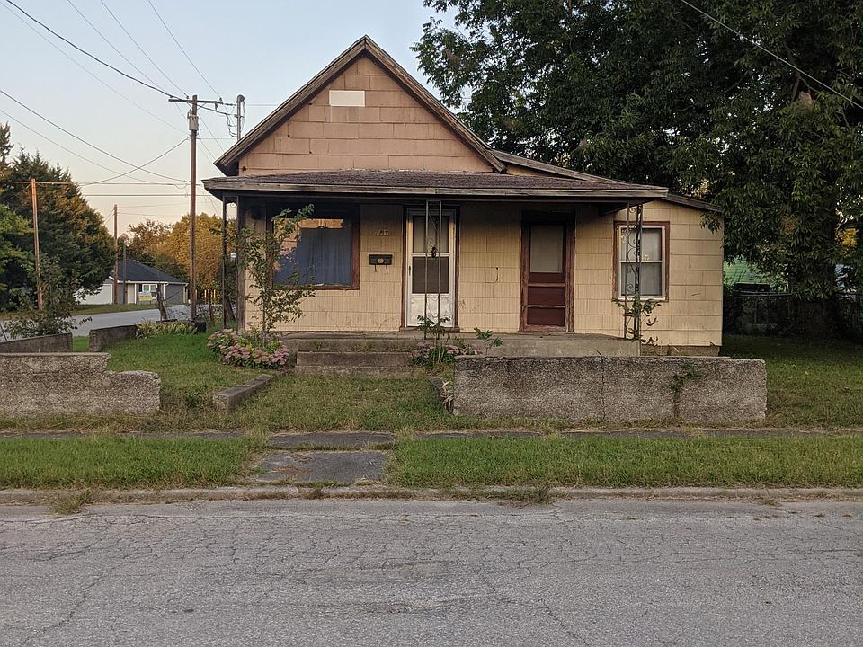 1st image of 713 N Hall St
