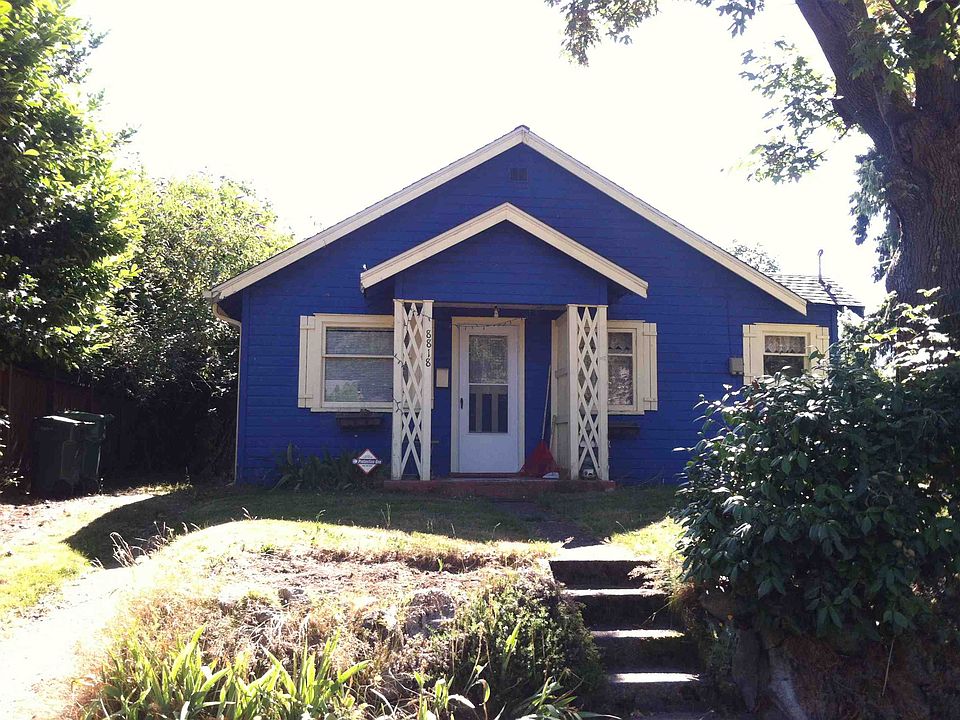 2nd image of 8818 20th Ave NE