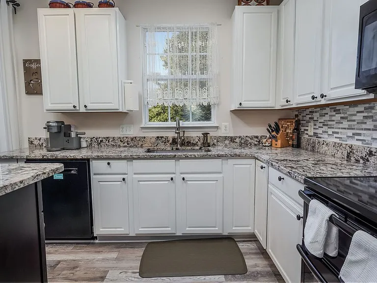 15575 Catamaran Ct — Photo 22