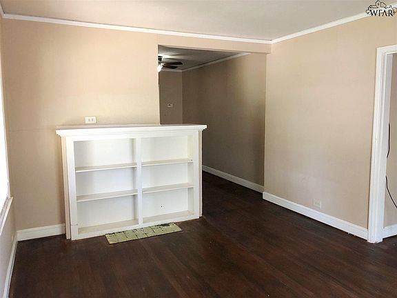 5th image of 1677 Woodrow Ave