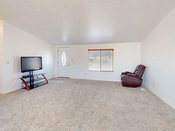 3rd image of 6300 Tausha Dr