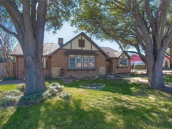 3rd image of 4701 Cinnamon Hill Dr
